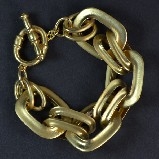 Elizabeth Jules Gold Matte Large Link Bracelet